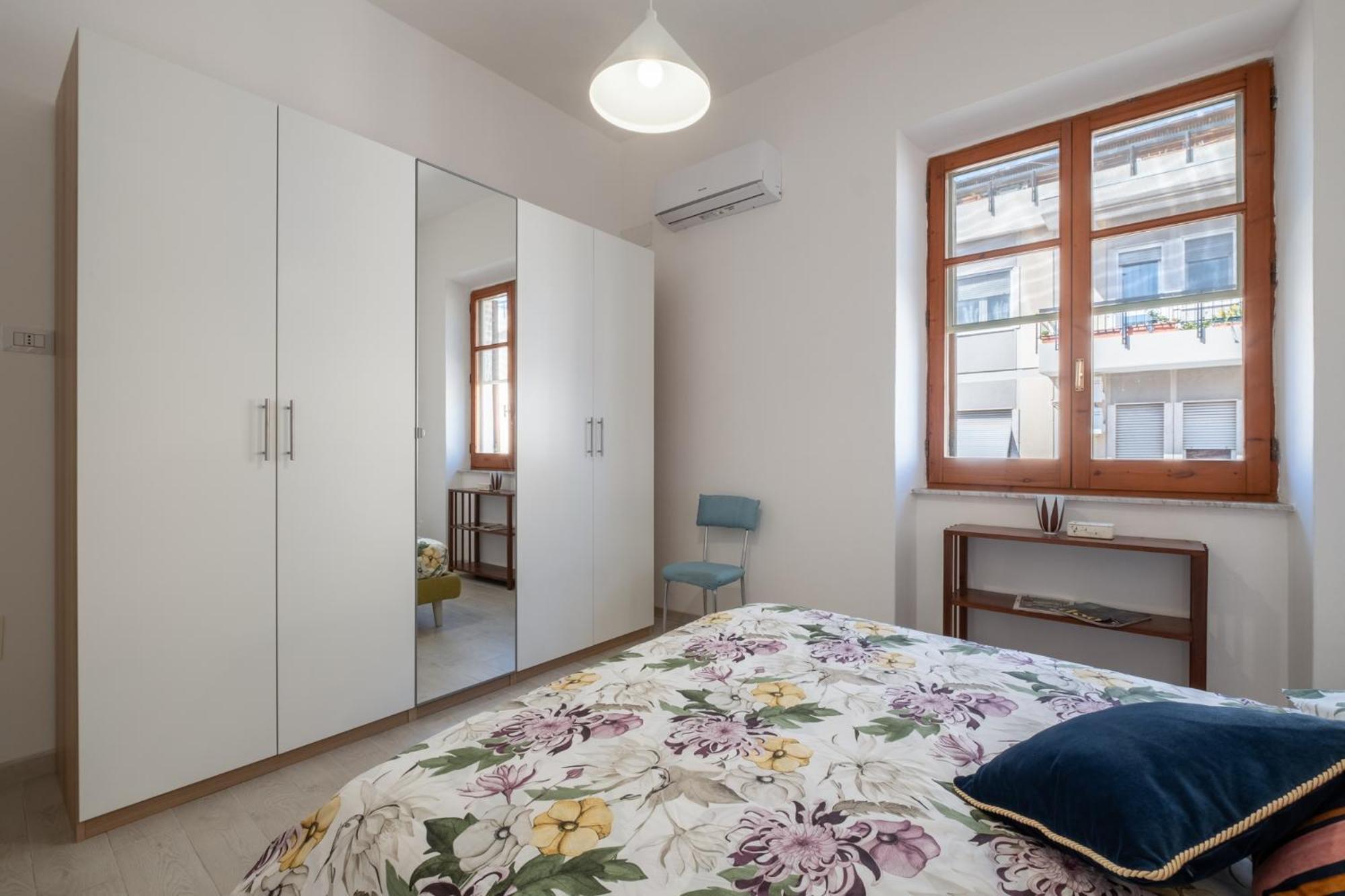 Casa Ofride -Centro-Poetto 10 Min-Wi-Fi-Netflix Apartman Cagliari Kültér fotó